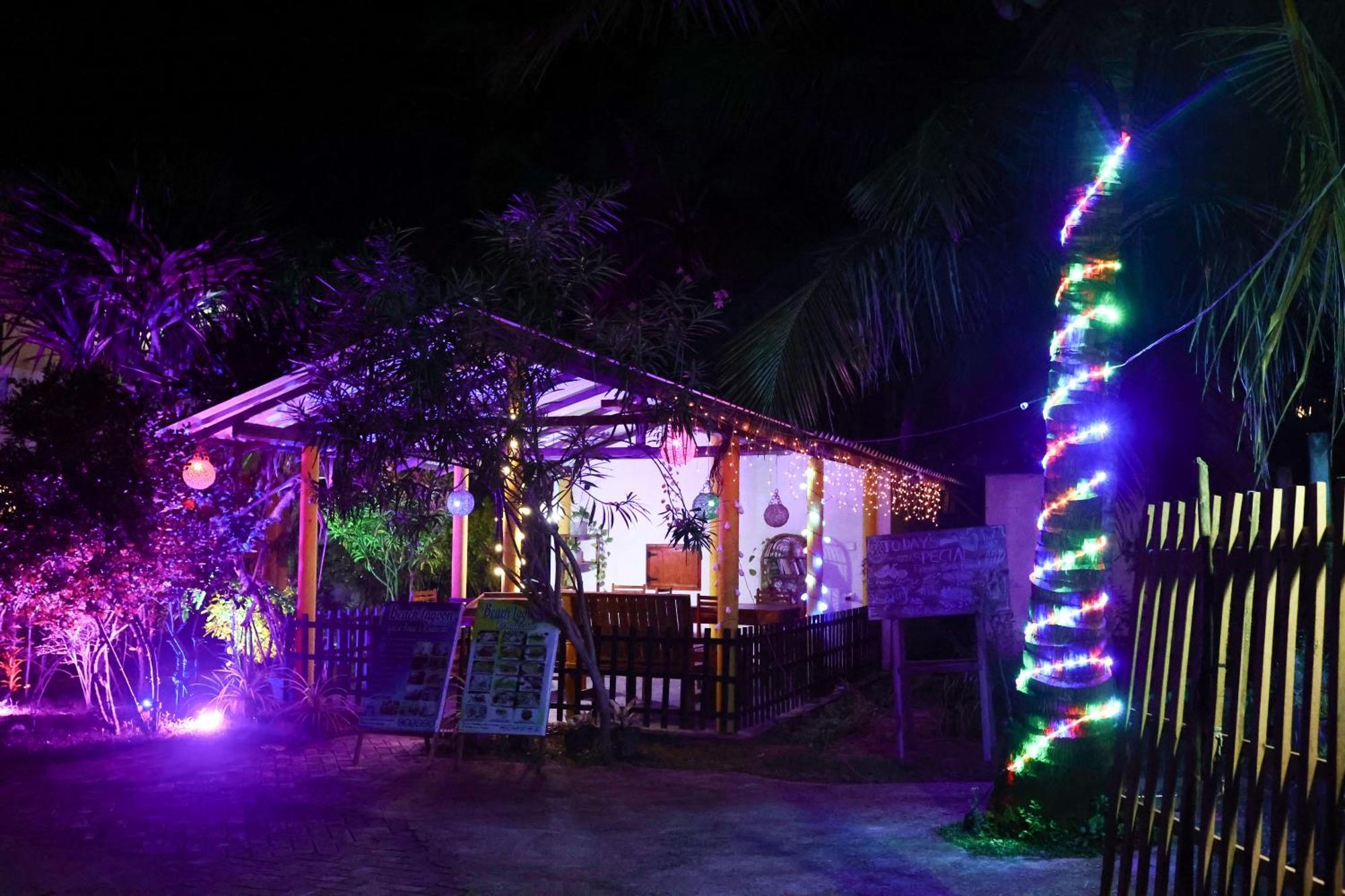 Beach Lagoon Guesthouse Тангалла Экстерьер фото