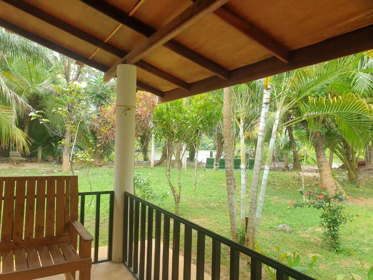 Beach Lagoon Guesthouse Тангалла Экстерьер фото