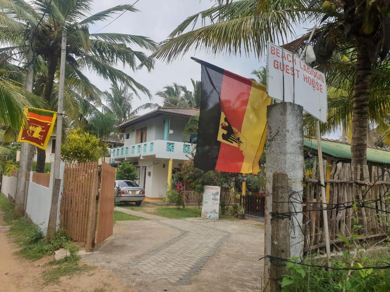 Beach Lagoon Guesthouse Тангалла Экстерьер фото