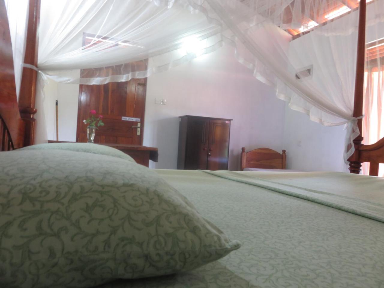 Beach Lagoon Guesthouse Тангалла Экстерьер фото