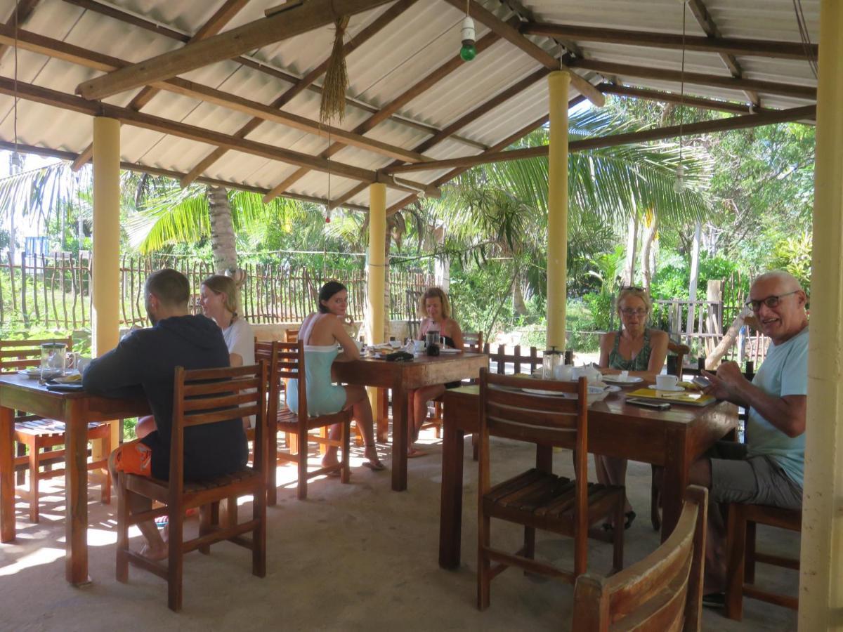 Beach Lagoon Guesthouse Тангалла Экстерьер фото